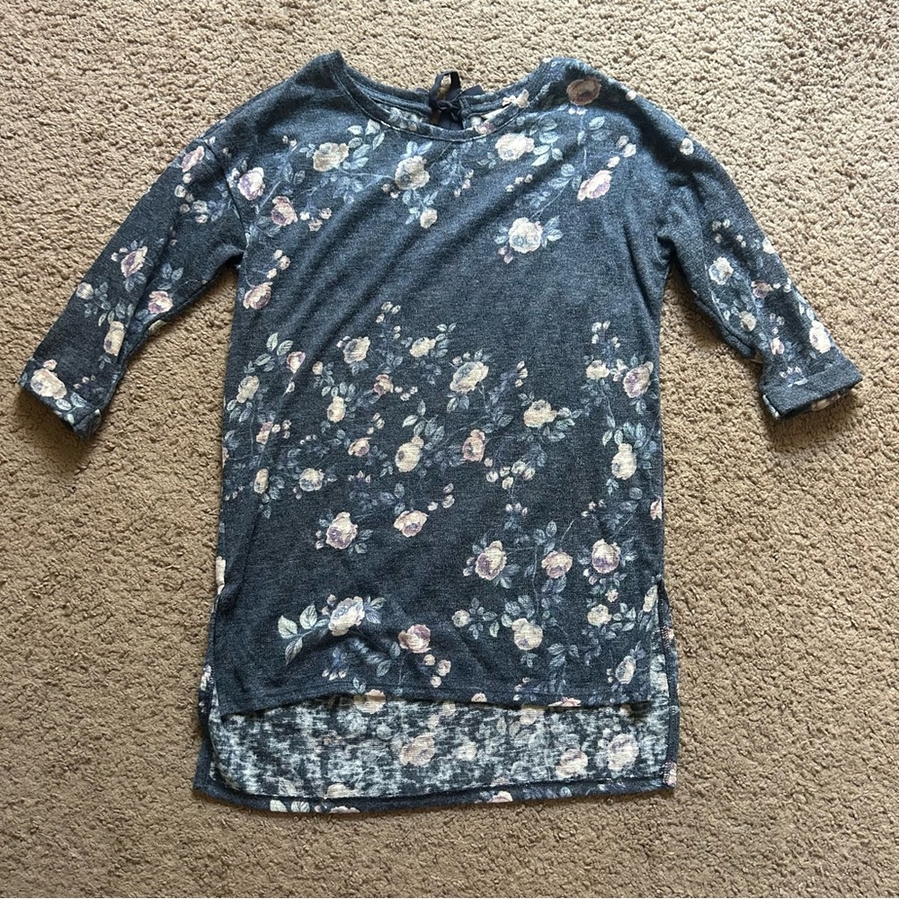 NWOT LC Lauren Conrad Runway Blue Floral Rolled Sleeve Thin Sweater Small